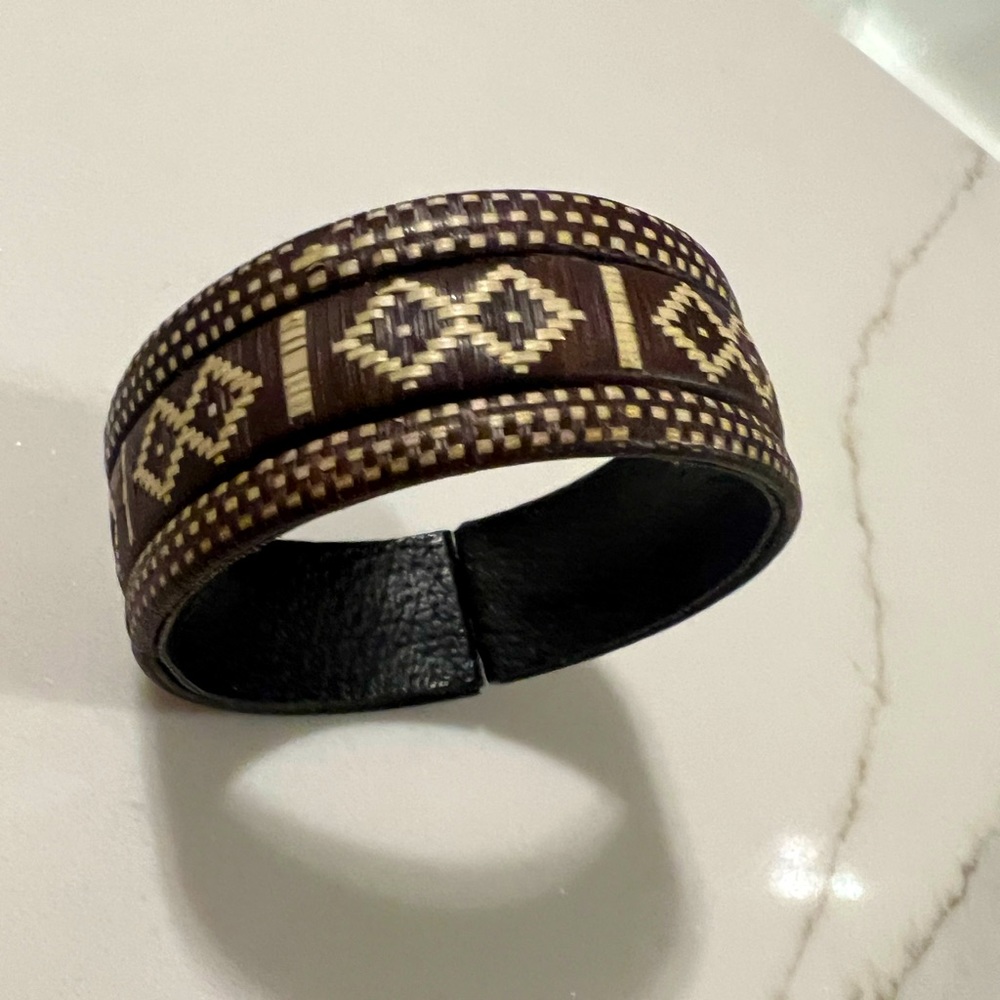 Textured bracelet